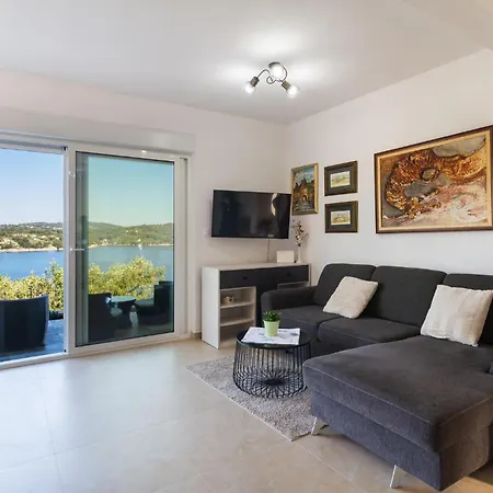 Stunning In With House Sea View Нечуям
